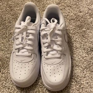 Kid’s Grade School Air Force 1’s